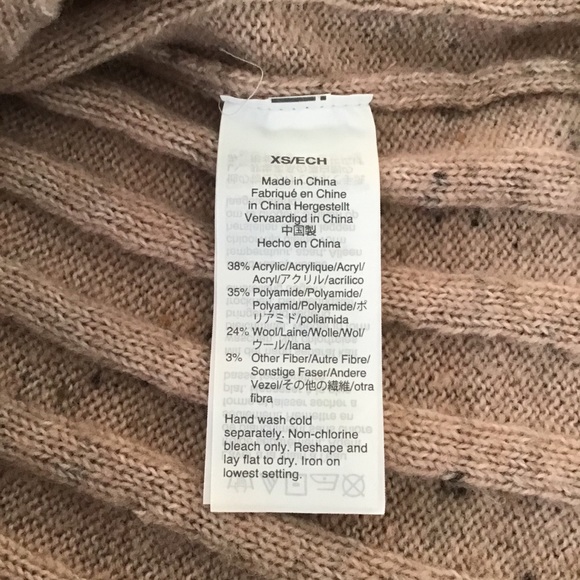 Madewell Donegal Evercrest Turtleneck Sweater in Coziest Yarn - Blush - Picture 7 of 10